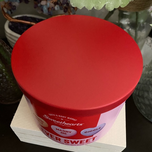🆕🍭 BATH & BODY WORKS LIMITED EDITION “4EVER SWEET” 3-WICK CANDLE. BRAND NEW! - Picture 2 of 4